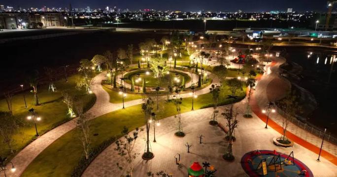 Customized Garden Light